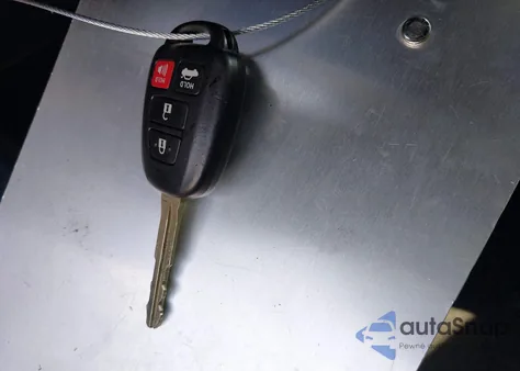 2019 Toyota Corolla Le z USA, uszkodzony, nr VIN 2T1BURHEXKC226136